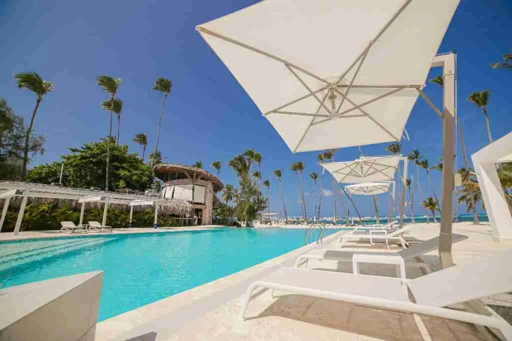 Exclusive Beachfront Two bedroom condo for sale in Punta Cana — photo 3