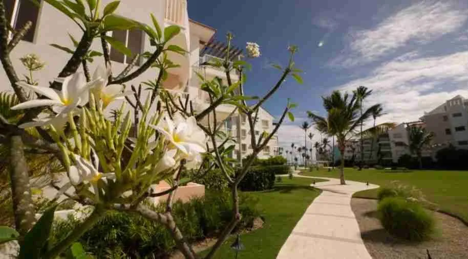 Incredible Beachfront Three-bedroom Punta Cana Penthouse for sale at centric location — photo 8