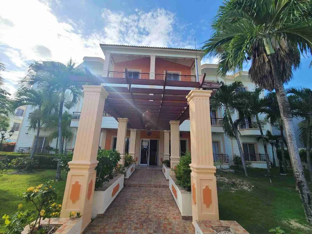 Amazing invest Opportunity 42 bedroom hotel with large pool for sale at Punta Cana — photo 10