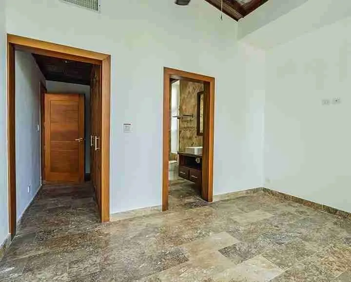 Four bedroom villa with pool, near the beach in Punta Cana Village — photo 10