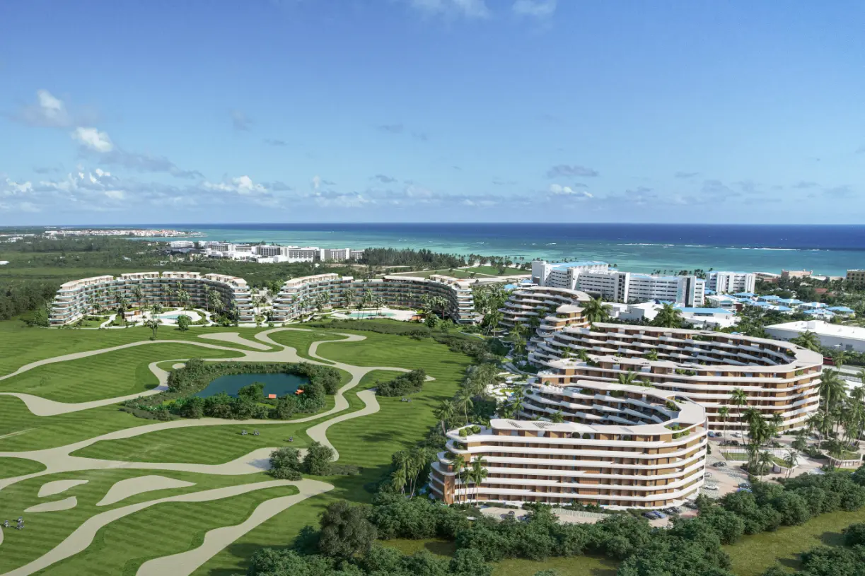 Las Iguanas: Two-Bedroom Penthouse for Sale at Crystal Garden, Cap Cana with Golf and Pool View — photo 6
