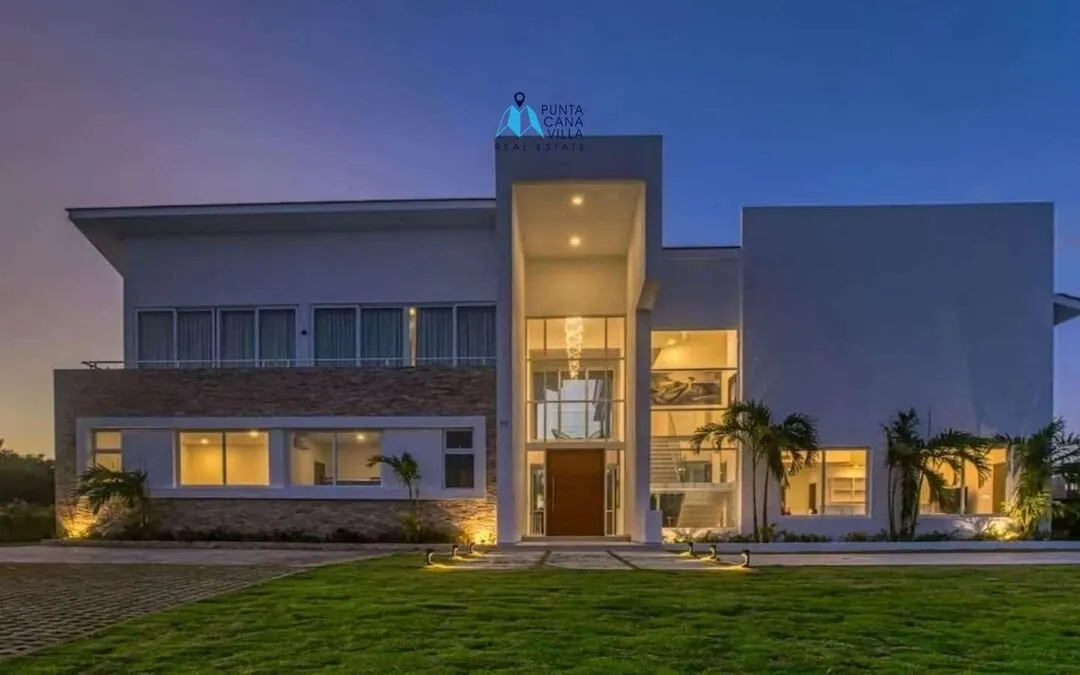Villa For Sale in Cap Cana, Las Palmas — photo 1