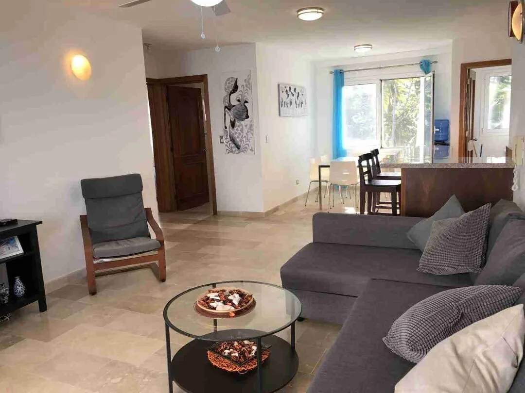 Lovely Two-bedroom Beachfront Condo for sale , located just steps from the beach at Punta Cana — photo 3