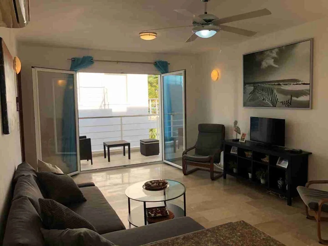 Lovely Two-bedroom Beachfront Condo for sale , located just steps from the beach at Punta Cana — photo 7