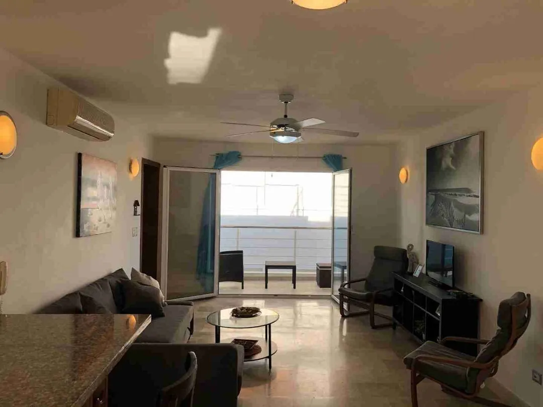 Lovely Two-bedroom Beachfront Condo for sale , located just steps from the beach at Punta Cana — photo 8