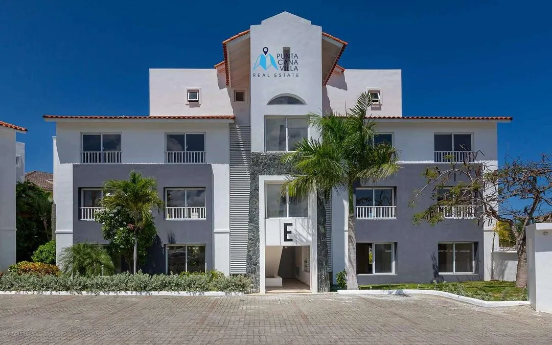 Luxurious condos for sale in Punta Cana, Two-bedroom penthouse with pool and gazebo — photo 5