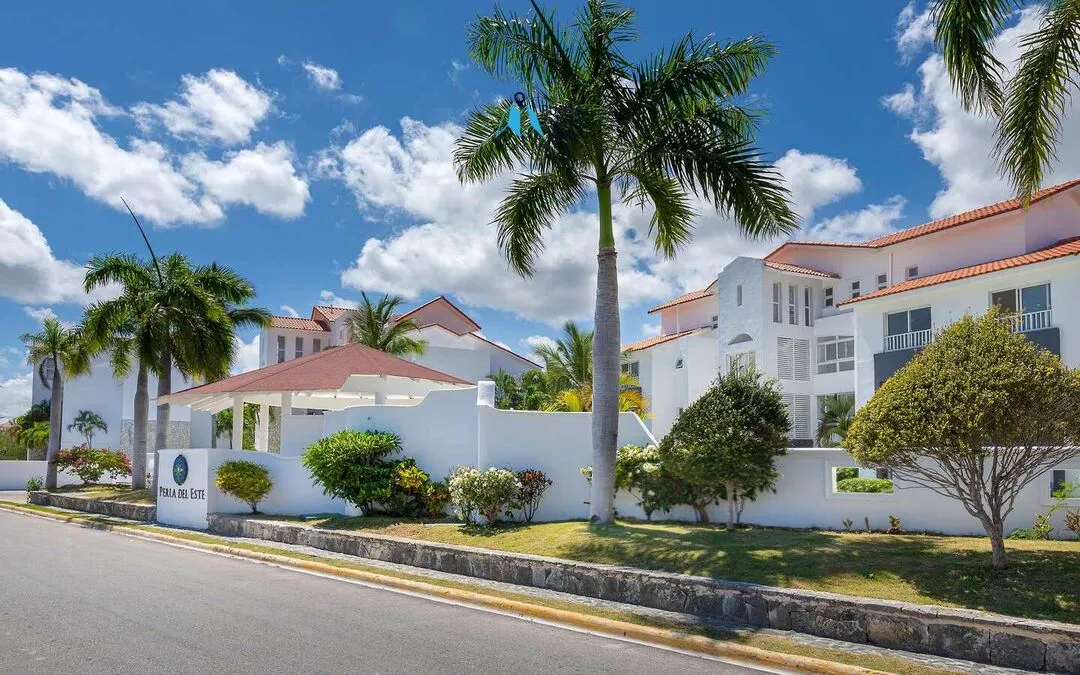 Luxurious condos for sale in Punta Cana, Two-bedroom penthouse with pool and gazebo — photo 6