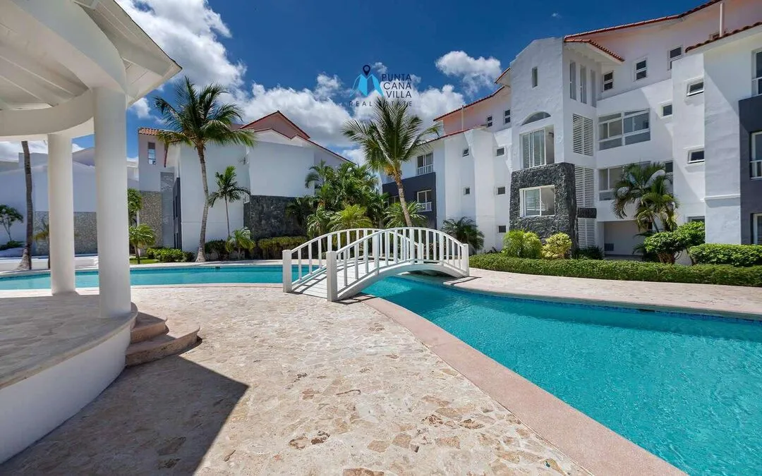 Luxurious condos for sale in Punta Cana, Two-bedroom penthouse with pool and gazebo — photo 10