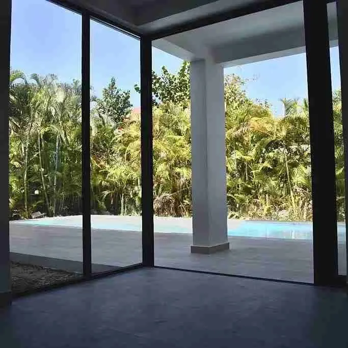 Luxury and Spacious 4BR Villa for sale with large pool. — photo 9
