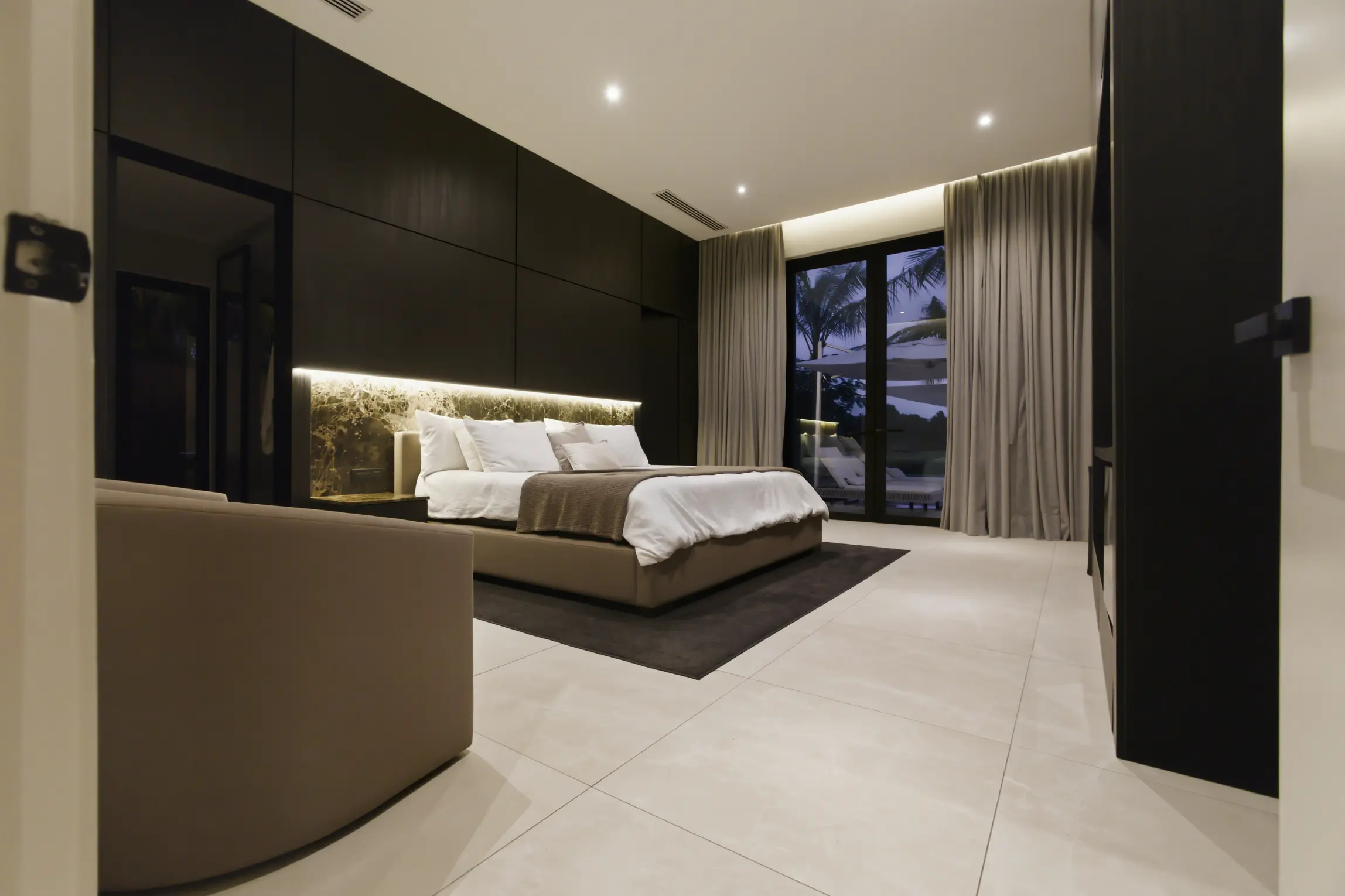 Luxury 5-Bedroom Golf-Front Villa for Sale in Punta Cana Resort and Club — photo 8