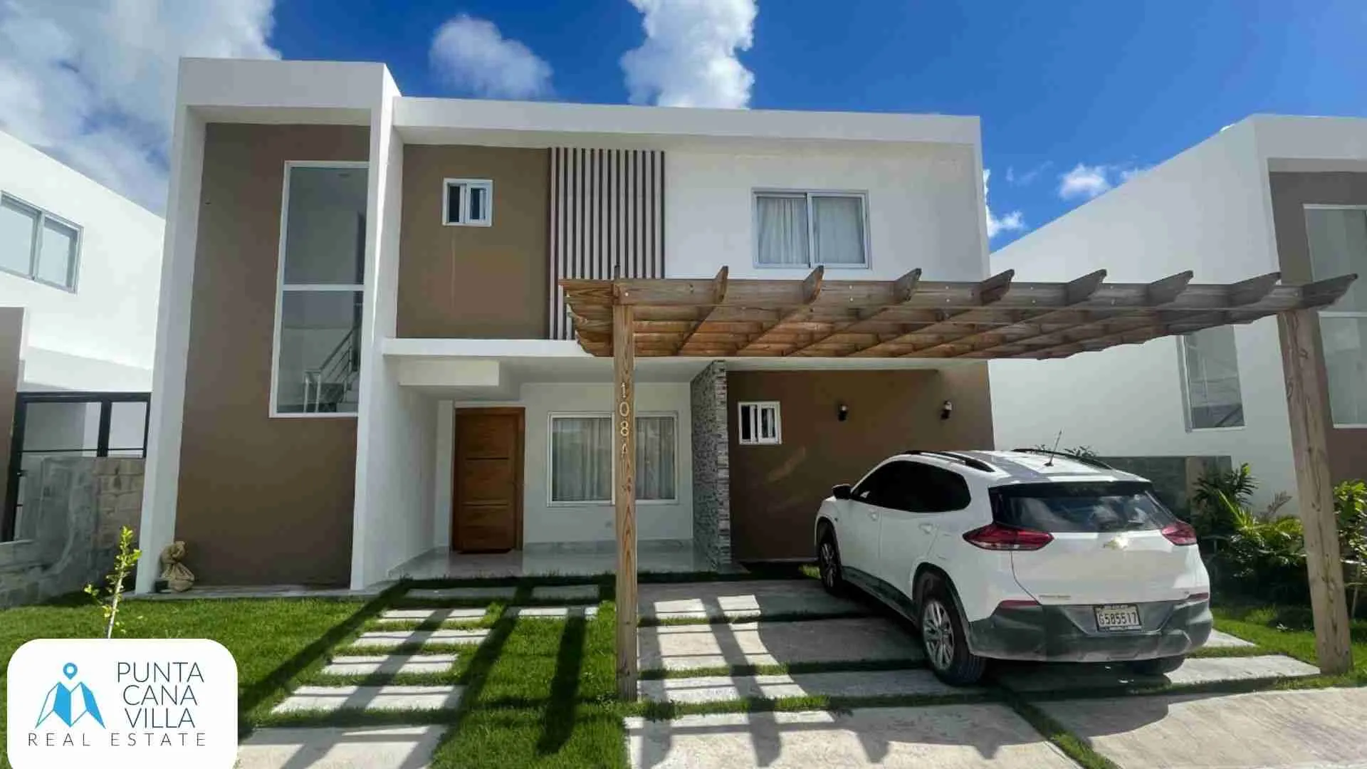 Magnificent 3 bedroom Punta Cana Villa for sale with clubhouse and pool — photo 1