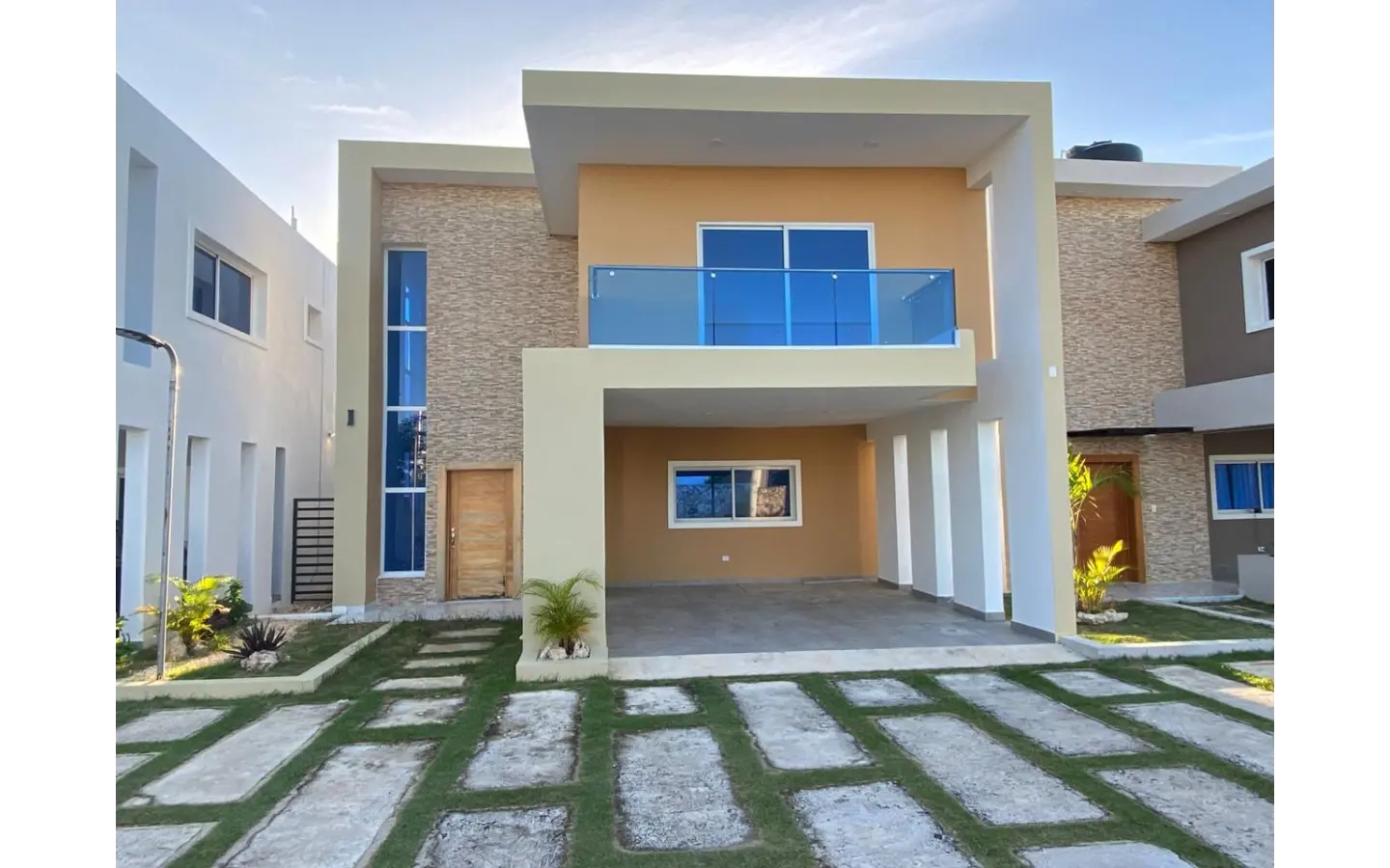 Mar de Plata Residences: Luxury 3-Bedroom Villa for Sale in Bávaro, Punta Cana — photo 1