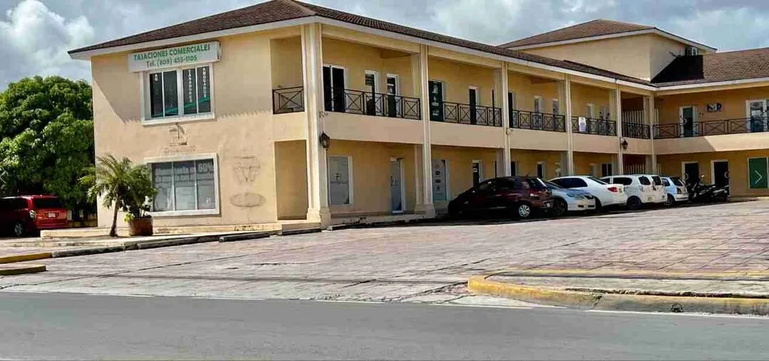 Modern and Spacious Commercial for sale with option to rent at Punta Cana — photo 1