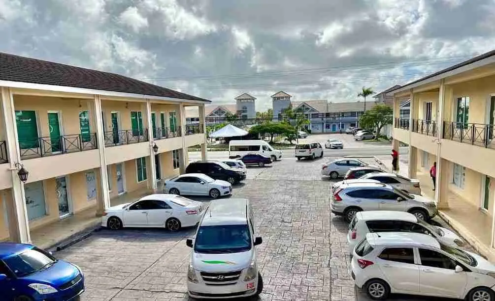 Modern and Spacious Commercial for sale with option to rent at Punta Cana — photo 3