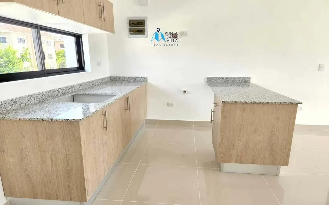 Pueblo Bavaro, two-bedroom condo for sale in Punta Cana — photo 10