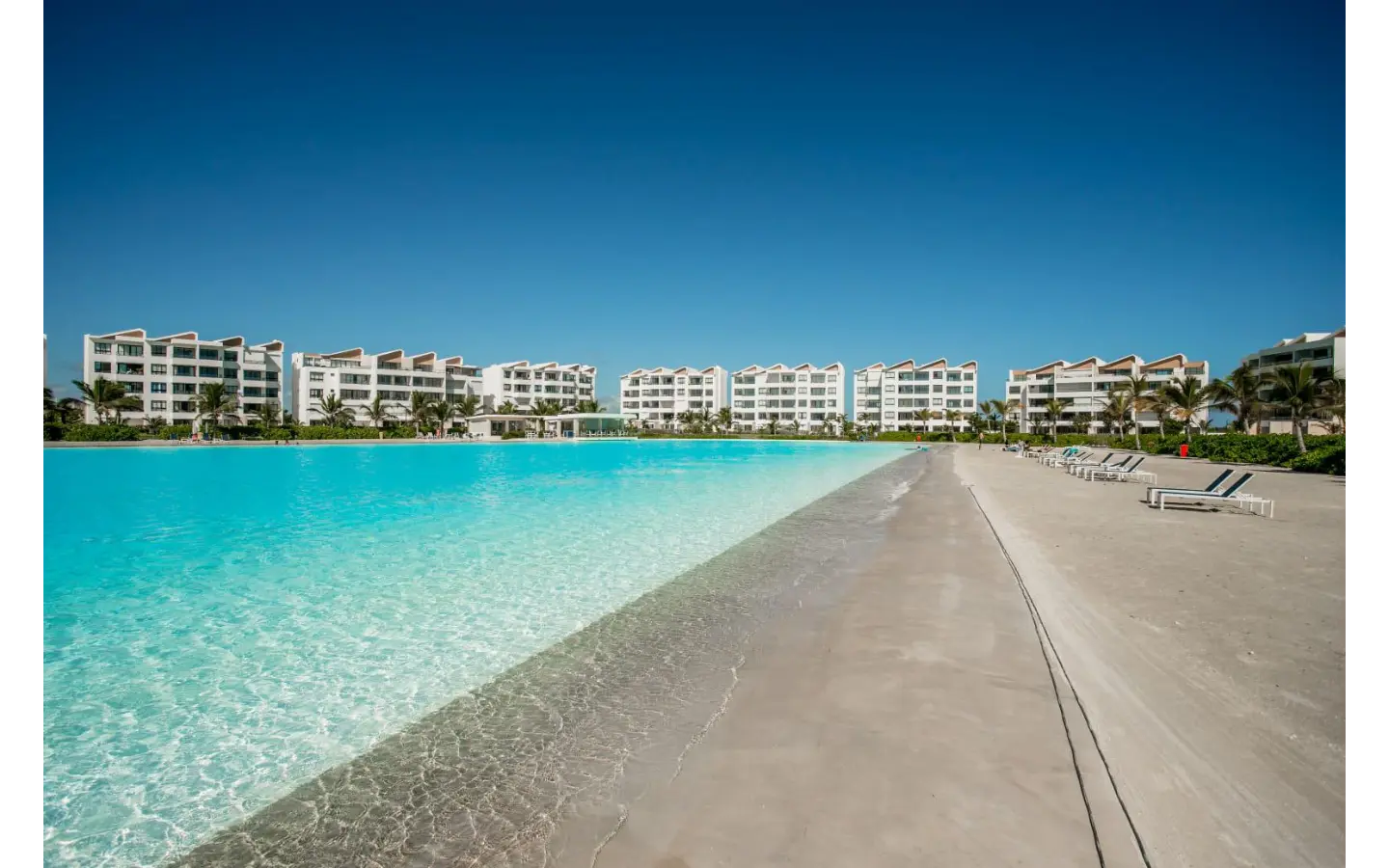 The Beach: Four Bedroom Penthouse for Sale in Downtown Punta Cana with Gated Community — photo 3